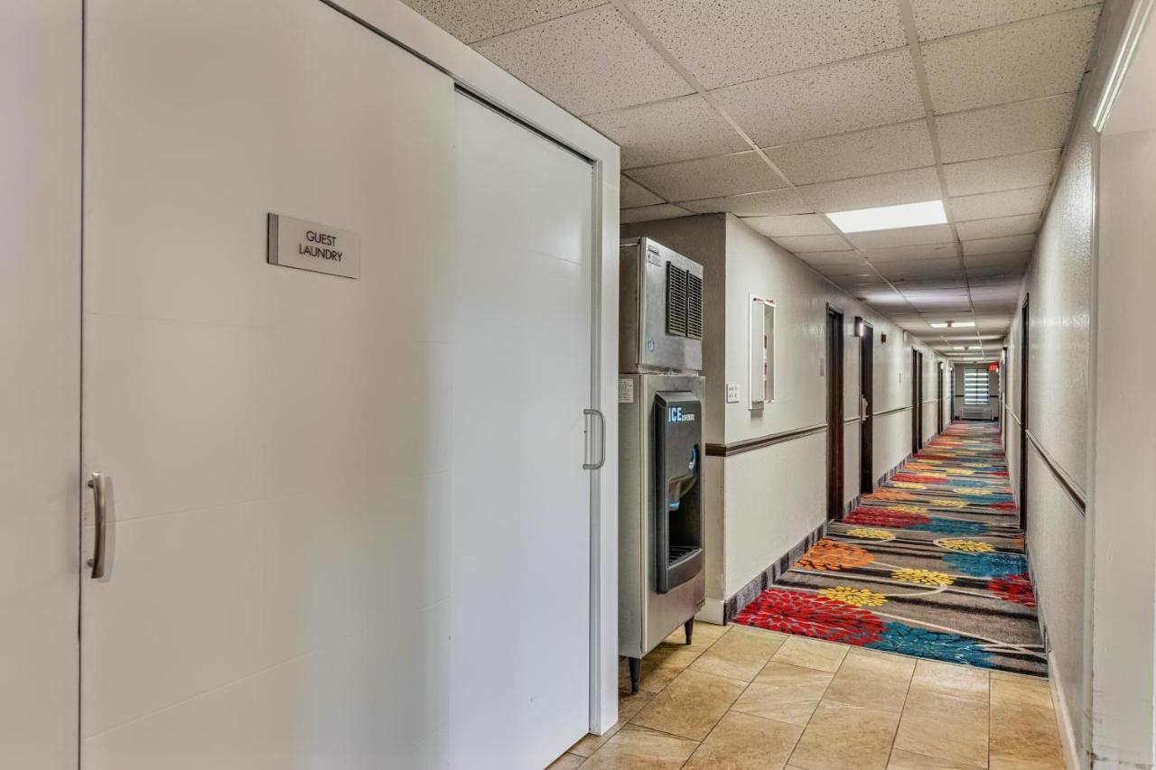 Days Inn By Wyndham Savannah Gateway I-95 Georgetown Exterior photo